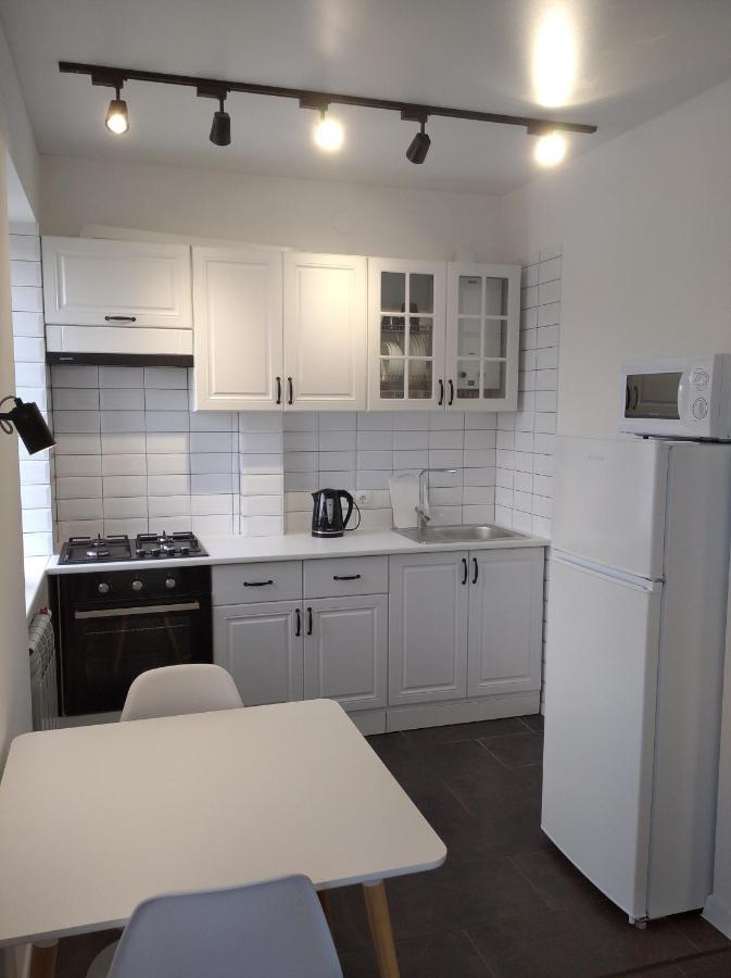 White Apartment Полтава Екстериор снимка